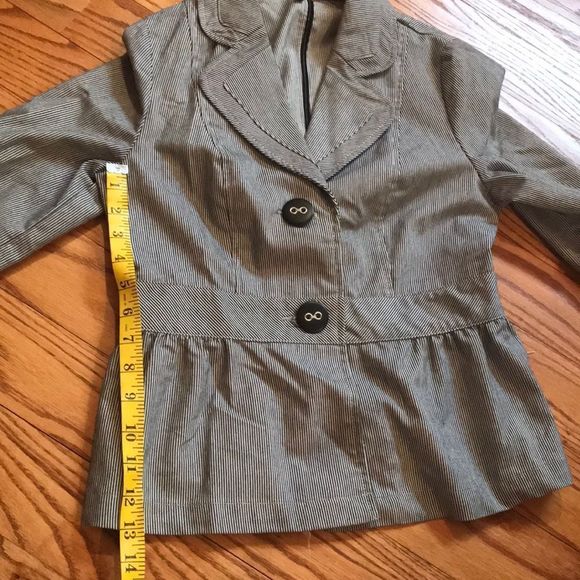 Ambition Blazer Size Small Thin Stripes - Picture 6 of 8